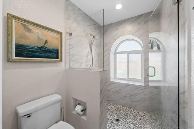 3410 Tonopah St, Oceanside CA: https://media.crmls.org/mediaz/c905b473-3865-45b6-96c1-a5dc8599468a.jpg