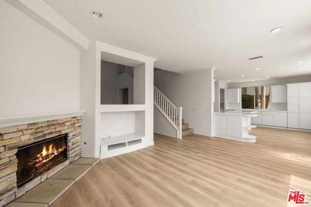1537 Turquoise Drive, Carlsbad CA: https://media.crmls.org/mediaz/c905f089-1575-4ca4-becb-fcb6c4d7151d.jpg