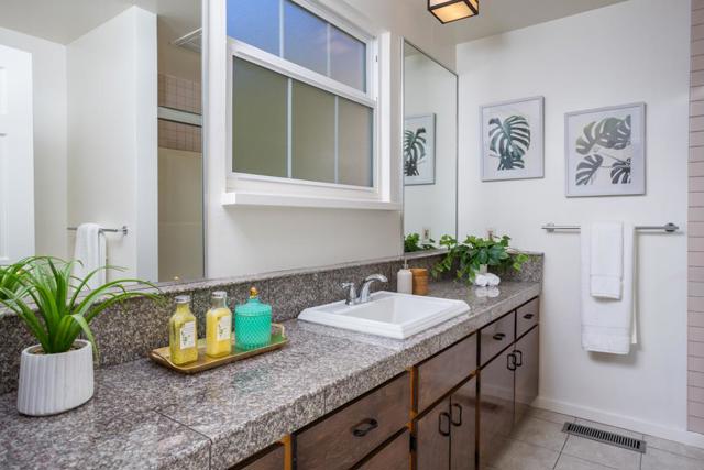 40 Alameda De Las Pulgas, Redwood City CA: https://media.crmls.org/mediaz/c905f16d-4e09-4504-81dc-7c1f4c444180.jpg