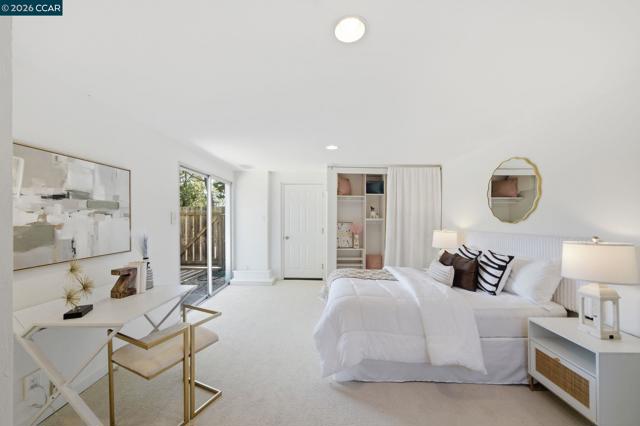 102 Hillcrest Dr, Orinda CA: https://media.crmls.org/mediaz/c9060e72-2ea7-44e9-8698-13180b9101aa.jpg