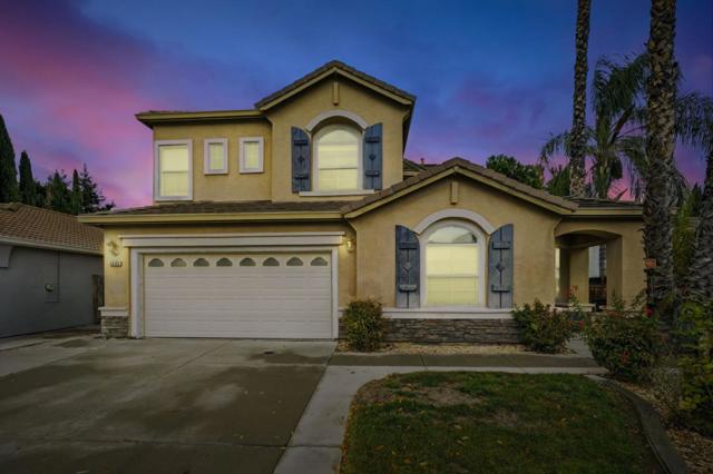 2405 Summerlin Drive, Modesto CA: https://media.crmls.org/mediaz/c9061e05-6cc6-43ee-bd26-e03807ec8919.jpg