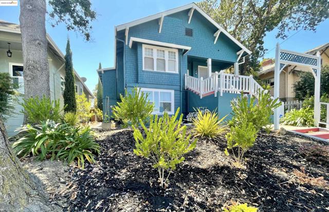 933 Kentucky St, Vallejo CA: https://media.crmls.org/mediaz/c906f5a2-ea49-49c2-ac1f-b59b1d61ccd1.jpg