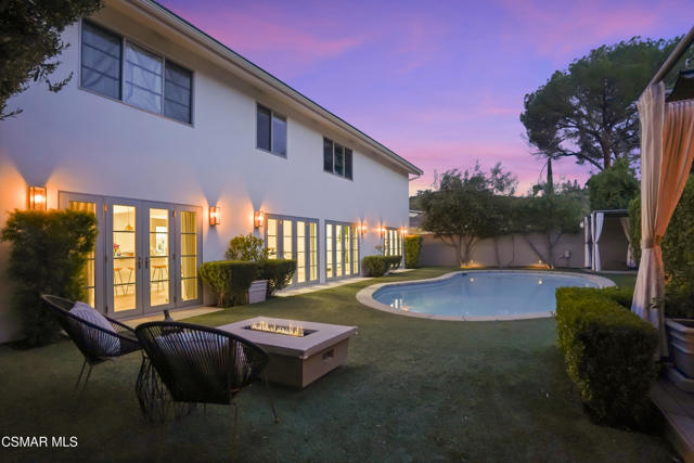 1581 Covington Avenue, Westlake Village CA: https://media.crmls.org/mediaz/c9073bad-50aa-40d5-b47f-5db96b84b49f.jpg
