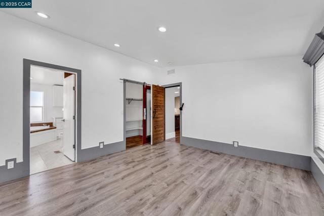 189 Suez Dr, Pacheco CA: https://media.crmls.org/mediaz/c90a32d3-21a8-4b32-bec5-c52283c06fd2.jpg