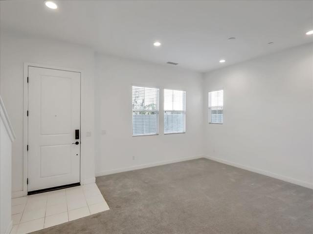 1452 N Harbor Boulevard, Santa Ana CA: https://media.crmls.org/mediaz/c90a96ef-9d31-495a-9a1f-01e5a456a233.jpg