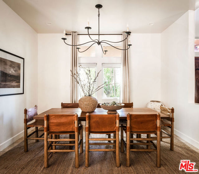 4886 Calderon Road photo 4