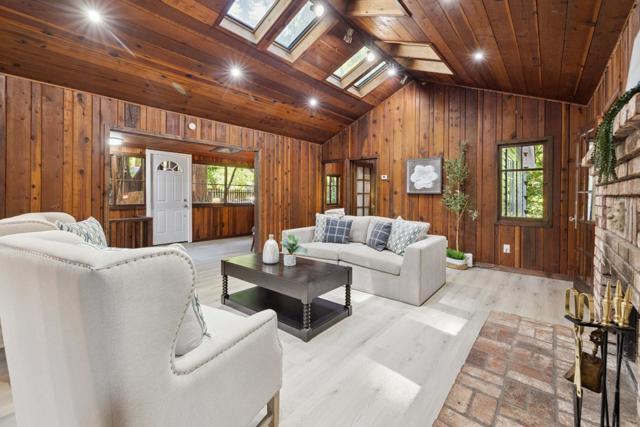 254 Teilh Drive, Boulder Creek CA: https://media.crmls.org/mediaz/c90c47ca-88dc-4f44-a603-371e82d4e20a.jpg