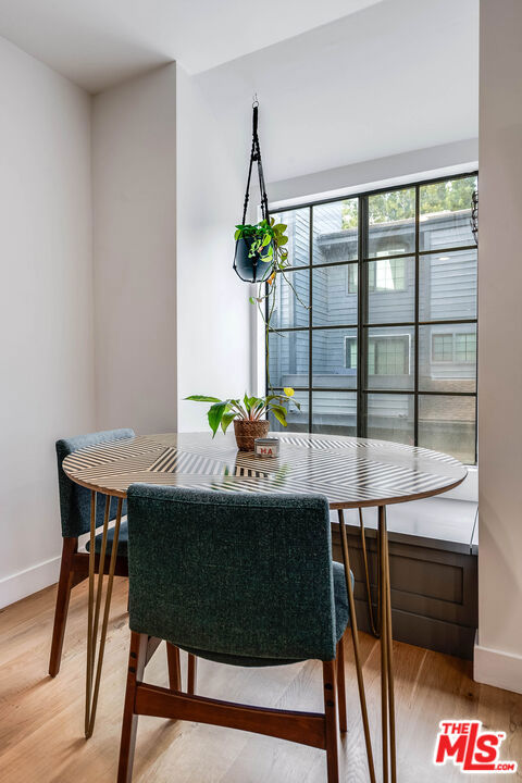 5731 Topanga Canyon Boulevard, Woodland Hills CA: https://media.crmls.org/mediaz/c90c7772-875b-4483-9c6d-d8ba380ed400.jpg