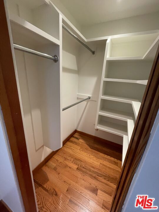 926 California Avenue, Venice CA: https://media.crmls.org/mediaz/c90c9d6d-9ec1-49c2-aea2-3205f7ce45f6.jpg