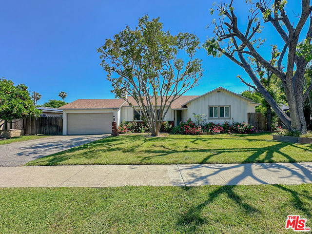 18152 Sunburst Street photo 1