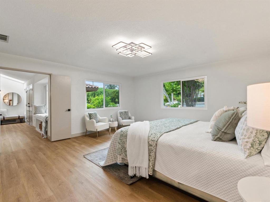 13737 Temple Street - photo 17
