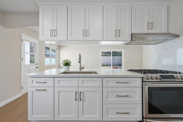 2967 Dove St, San Diego CA: https://media.crmls.org/mediaz/c90d27e3-ae11-4c71-aaaf-a64835fc9fe6.jpg