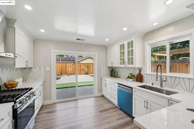 1555 Terry Way, Pleasant Hill CA: https://media.crmls.org/mediaz/c90eec98-041d-4444-8c6d-cd7f0933602d.jpg