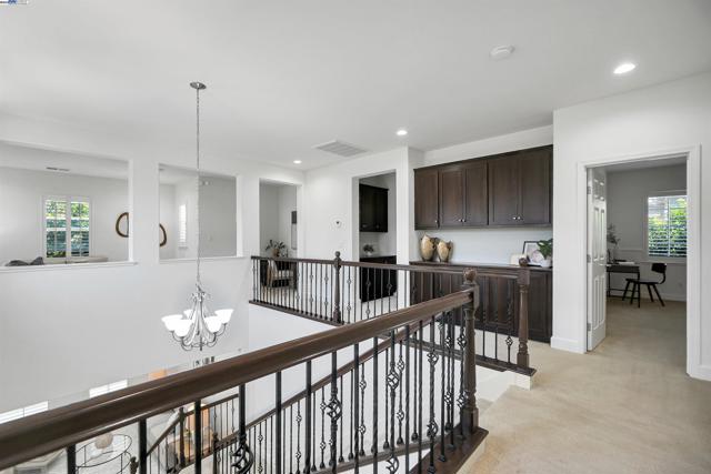 671 W Questa Trl, Mountain House CA: https://media.crmls.org/mediaz/c90f6731-829c-455e-9343-6236c3b80353.jpg