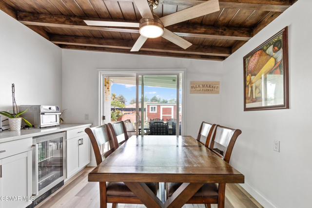 431 Palm Drive, Oxnard CA: https://media.crmls.org/mediaz/c90f70d3-71f2-4523-b879-1908be445bf9.jpg