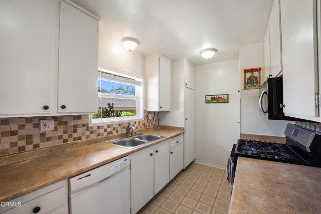 Detail Gallery Image 9 of 24 For 2280 Camilar Drive Dr, Camarillo,  CA 93010 - 2 Beds | 2 Baths