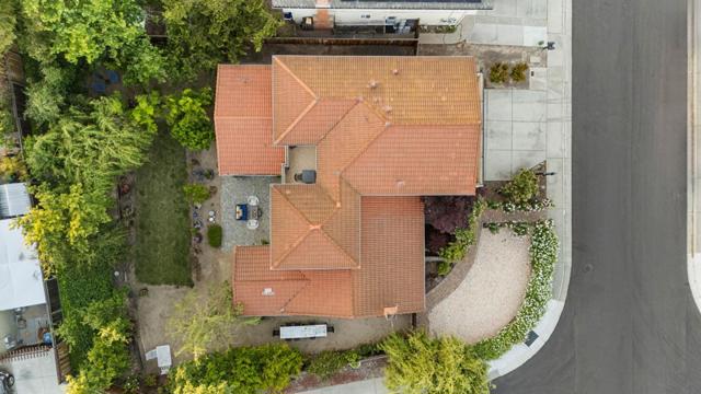 6543 Skyfarm Drive, San Jose CA: https://media.crmls.org/mediaz/c90fc2f0-947e-44f6-9113-65baec94b0f0.jpg