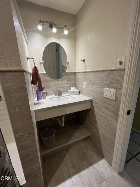 Detail Gallery Image 12 of 16 For 863 Marion Ave, Hemet,  CA 92543 - 4 Beds | 2 Baths