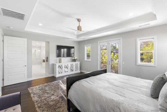 4706 Chase Ct, Carlsbad CA: https://media.crmls.org/mediaz/c9111d09-12c8-4d3b-9bbe-a94514021dc8.jpg