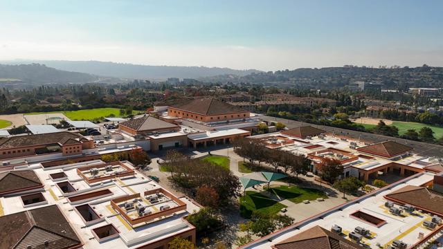 3887 Pell Place, San Diego CA: https://media.crmls.org/mediaz/c91121b1-281f-4593-a2df-f18a0966b858.jpg