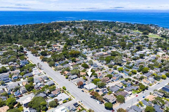 315 Granite Street, Pacific Grove CA: https://media.crmls.org/mediaz/c911a852-5177-430b-88df-6b0ecfb3abf2.jpg