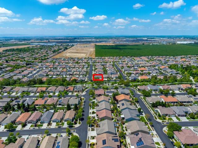 2671 Glen Echo Lane, Manteca CA: https://media.crmls.org/mediaz/c911aab0-2f2c-462f-aa41-4324794df3c4.jpg
