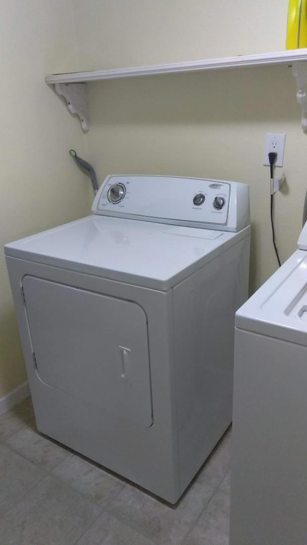 902 G Street, Union City CA: https://media.crmls.org/mediaz/c911bea7-17ce-44ab-bd49-3ee3dd417ed1.jpg