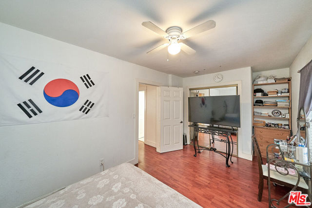 1224 Dewey Avenue, Los Angeles CA: https://media.crmls.org/mediaz/c91227a5-56a6-4e87-b942-1101d01aa871.jpg