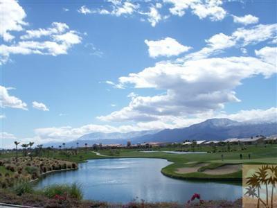 40124 Corte Azul, Indio CA: https://media.crmls.org/mediaz/c9126a5f-8fa1-4da8-82fa-c29625812acc.jpg