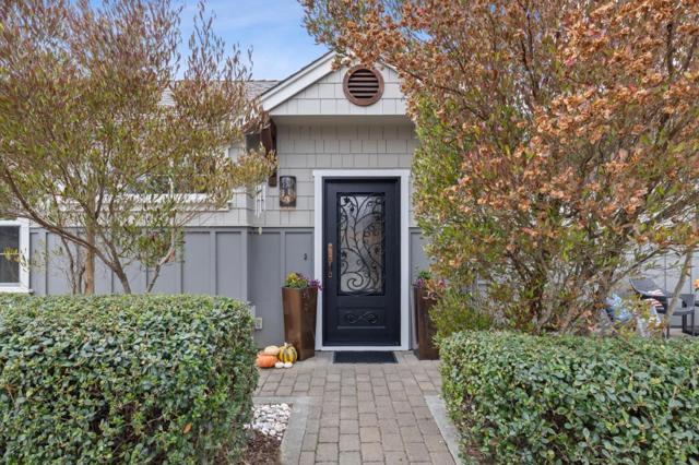 484 Poplar Street, Half Moon Bay CA: https://media.crmls.org/mediaz/c9132343-d2da-4951-87cd-f4a8a242d545.jpg