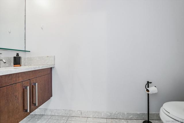 350 11th Ave, San Diego CA: https://media.crmls.org/mediaz/c9145cdc-d165-44cf-ad24-6078251ce455.jpg