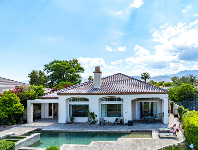 107 Via Bella, Rancho Mirage CA: https://media.crmls.org/mediaz/c914da86-c791-4fcc-ae78-cfe90d1dc944.jpg