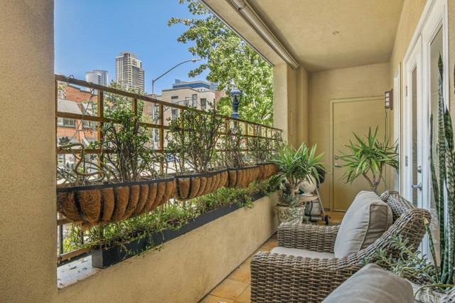 Detail Gallery Image 15 of 49 For 301 W G St #119,  San Diego,  CA 92101 - 2 Beds | 2/1 Baths