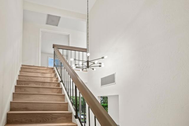 354 Port Royal Avenue, Foster City CA: https://media.crmls.org/mediaz/c9157d8a-bc5f-4463-9bf2-cd67a6c703af.jpg