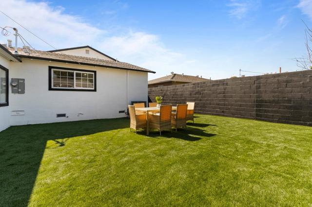 40422 Landon Avenue, Fremont CA: https://media.crmls.org/mediaz/c915daa7-121d-4391-927f-63046004e824.jpg