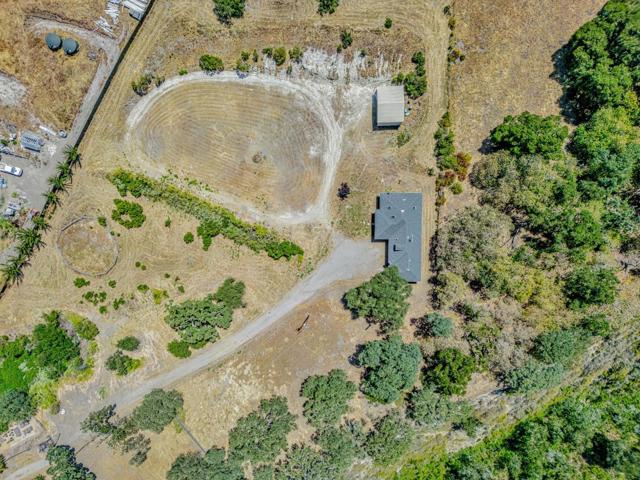 28837 Underwood Road,  CA: https://media.crmls.org/mediaz/c915ec4b-32d4-431e-b48a-0181ecb5b235.jpg