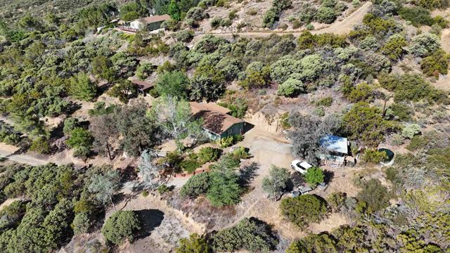 38281 Western Hills Drive, Anza CA: https://media.crmls.org/mediaz/c9170a17-ca7d-4fe6-8deb-950eb41125d2.jpg