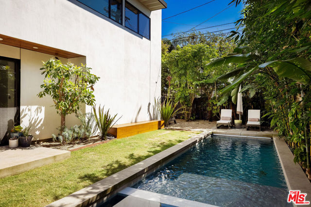 870 Rose Avenue photo 40