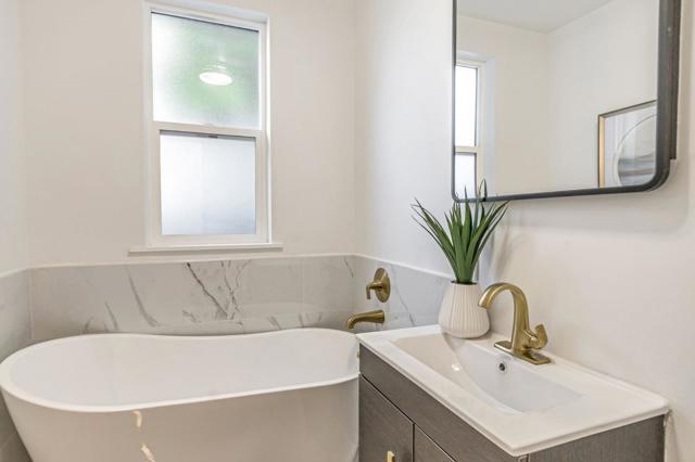 928 Peggy Lane, Menlo Park CA: https://media.crmls.org/mediaz/c9176484-a647-4007-8e5c-69743cacfa5b.jpg