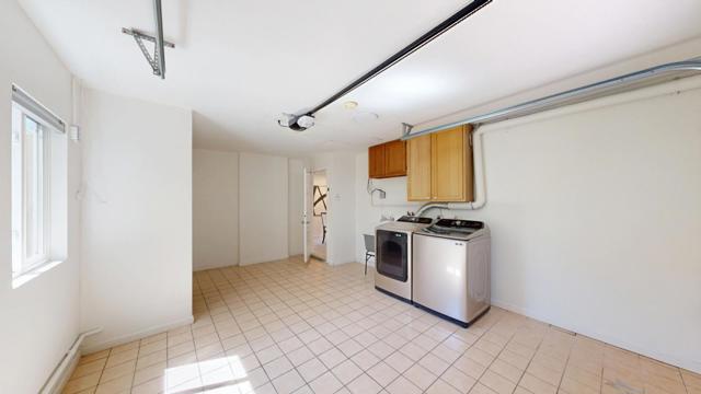 175 G Street, Redwood City CA: https://media.crmls.org/mediaz/c91774c5-5260-4363-bfa5-abcd1288d968.jpg