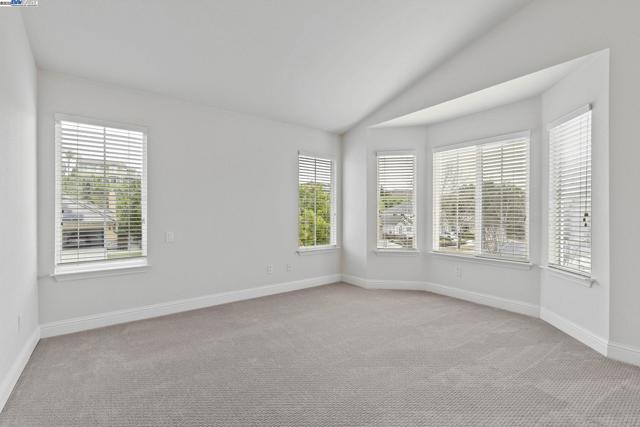 143 Shelterwood Ln, Danville CA: https://media.crmls.org/mediaz/c917b8db-d359-40a2-af26-add810092389.jpg
