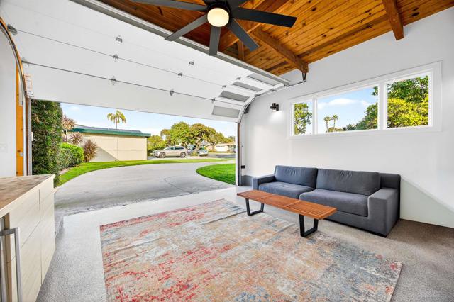 660 Cabrillo Ave, Coronado CA: https://media.crmls.org/mediaz/c917e886-e737-4948-bc39-f7677924ba12.jpg