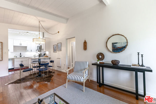 12014 Kling Street, 18 photo 7