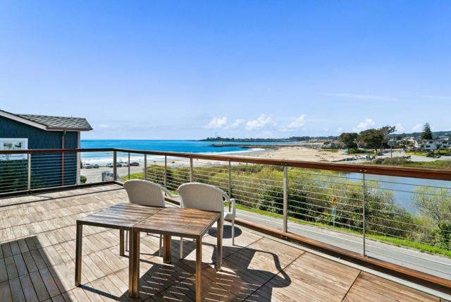 2974 E Cliff Drive, Santa Cruz CA: https://media.crmls.org/mediaz/c91812ae-0365-4bf9-9457-b5de7ee93179.jpg