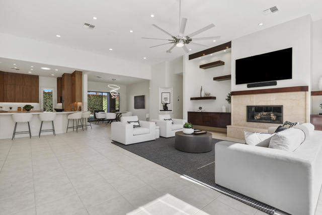Image 38 of 53 For 77080 Sandpiper Drive