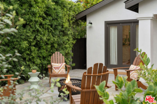 3326 La Clede Avenue, Los Angeles CA: https://media.crmls.org/mediaz/c9191073-9726-481a-bec5-9d5e434005ca.jpg
