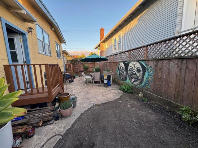 10181020 Bancroft Way, Berkeley CA: https://media.crmls.org/mediaz/c919a265-1a46-4a81-835c-8a0a5aaad6fe.jpg