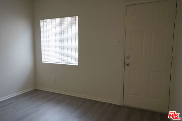 1526 W 83rd Street, Los Angeles CA: https://media.crmls.org/mediaz/c919aeba-de0b-49a4-a2c8-1ea8517023e2.jpg