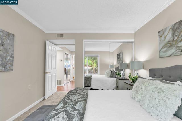 1200 Canyonwood Ct, Walnut Creek CA: https://media.crmls.org/mediaz/c919c6cb-202b-4878-a406-c1d2814e5569.jpg