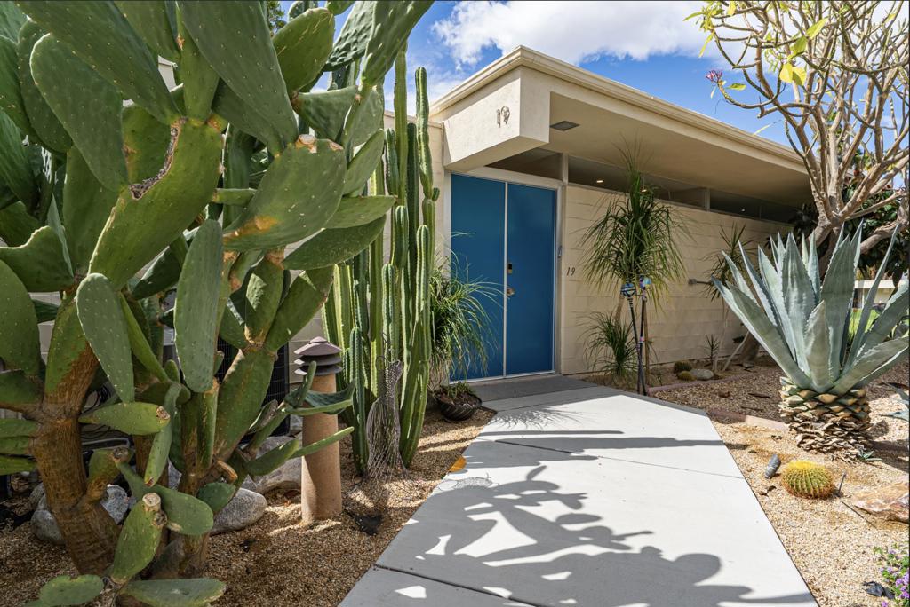 MLS #219138052PS image #2